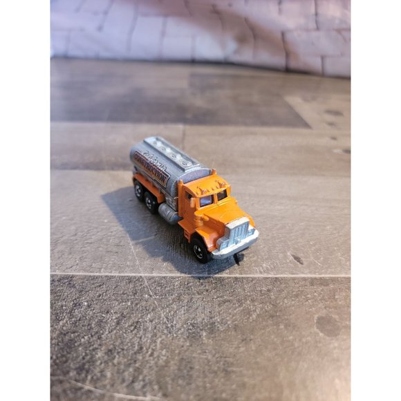 Hot wheels California Construction company orange car truck - Picture 1 of 5
